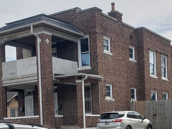 2nd image of 1081 Greenlaw Ave