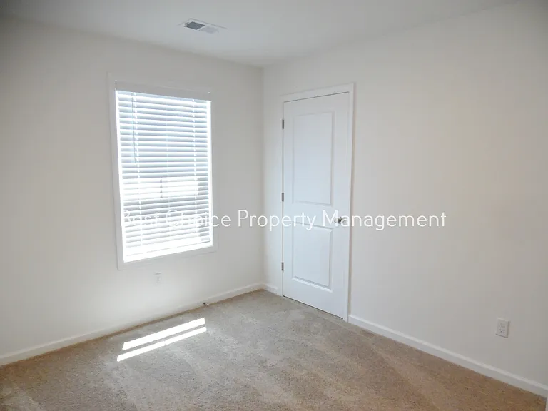 245 Brown Cir — Photo 16