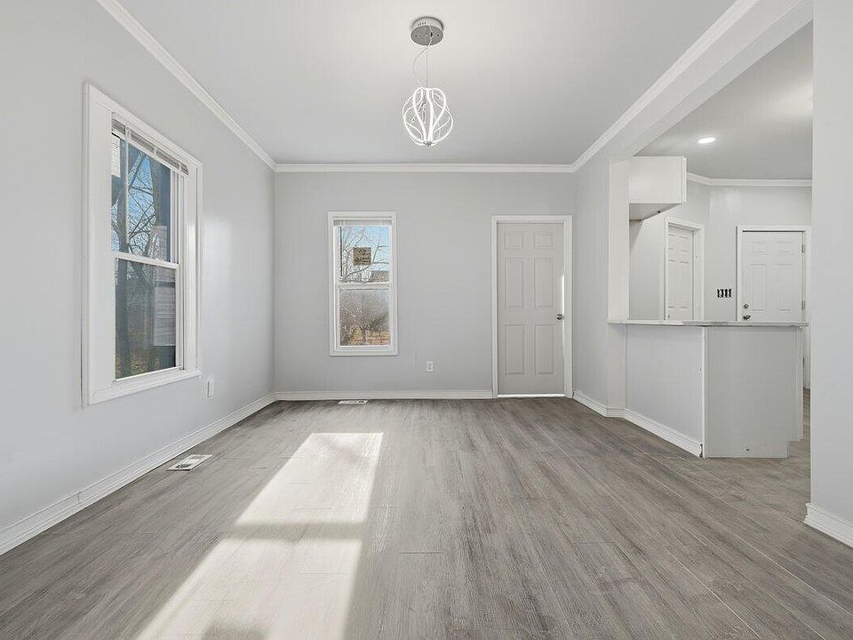 280 Holbrook St, photo 9