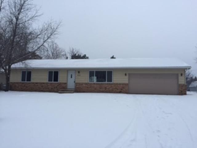 1st image of 2501 152nd Ln NE