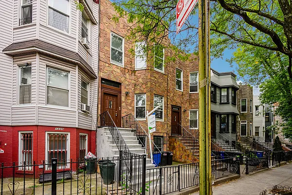 Rented by Next Wave Realty | media 1