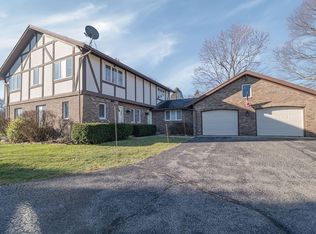 6079 Torrington Rd, Kalamazoo, MI 49009