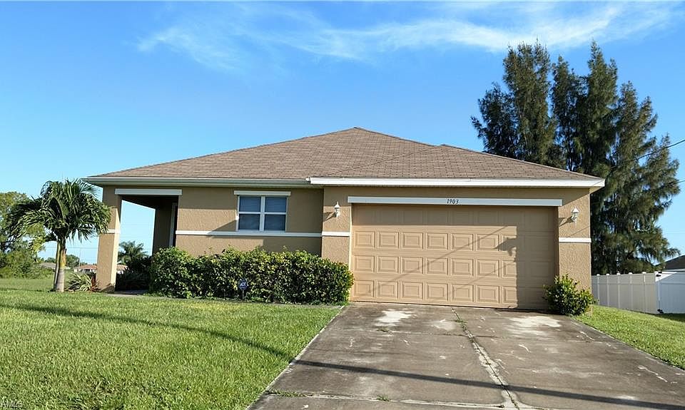 1st image of 1903 NW 15th St