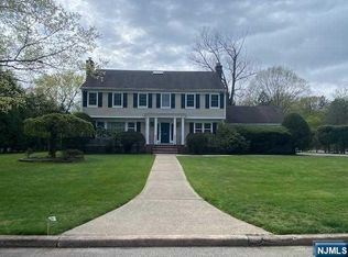 93 Pine Ter, Demarest, NJ 07627