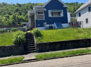 1023 Howard St, Bridgeport, OH 43912