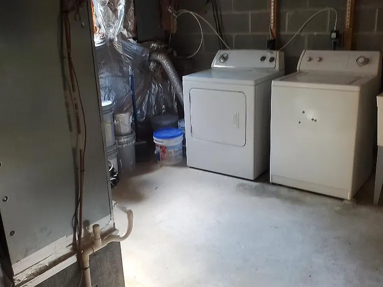 1210 N Vernon St — Photo 21
