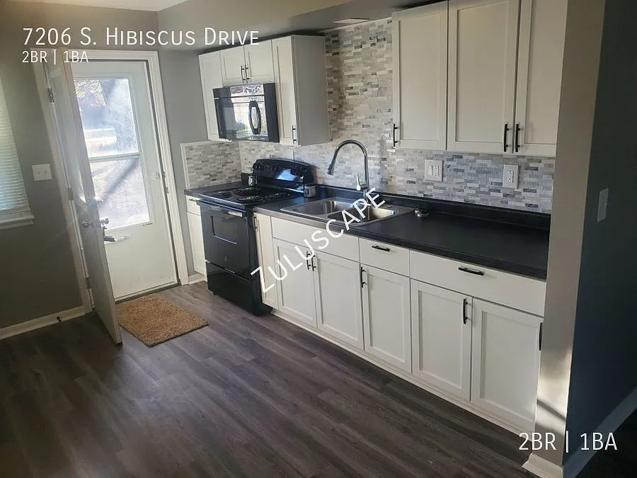 7206 Hibiscus / Newly remodeled 2bed/1bath single family home in Muncie. — Photo 4