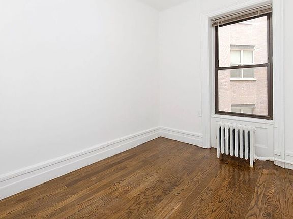 5th image of 321 W 94th St Bsmt 2
