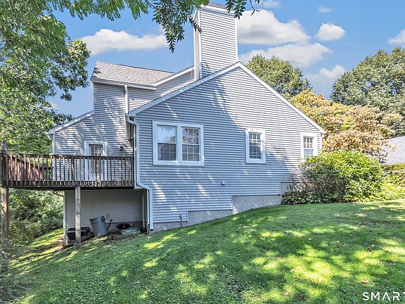4th image of 16 Rivendell Drive #16