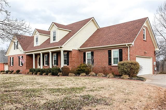 1st image of 410 Majesty Dr
