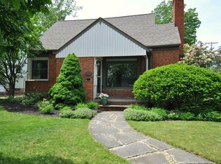 1292 Avondale Rd, South Euclid, OH 44121