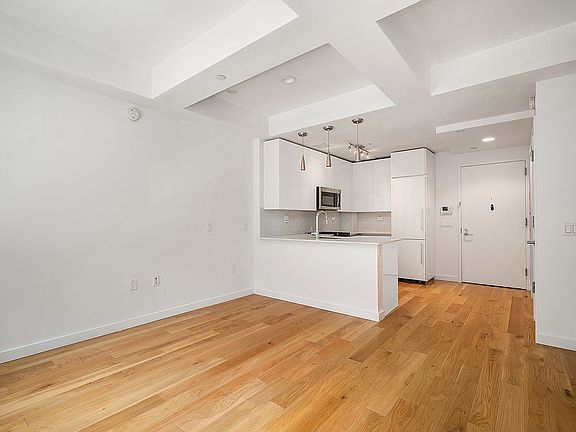 4th image of 51 E 131st St APT 2A