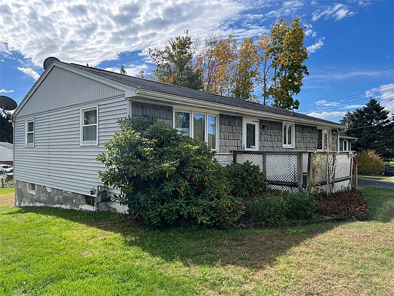 3rd image of 243 Jeffrey Dr