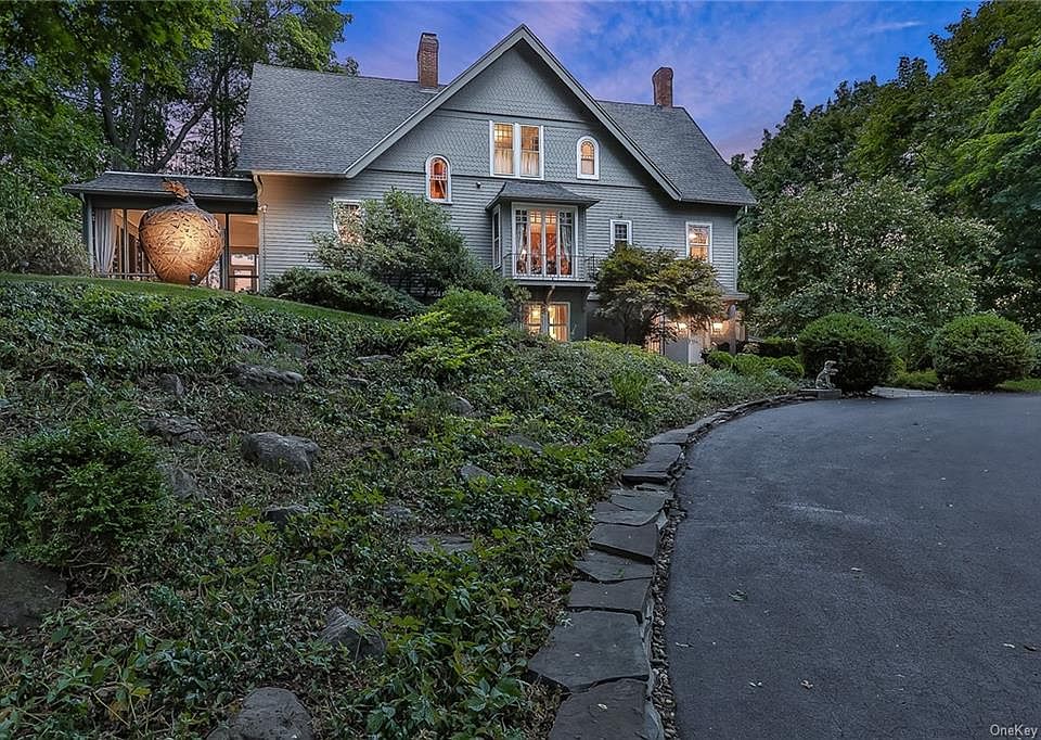 194 W Chestnut Street, Kingston, NY 12401 Zillow