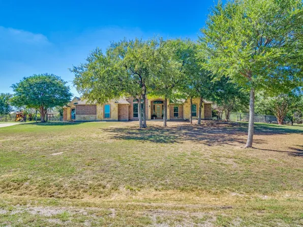 214 Deer Creek Dr, Aledo, TX 76008