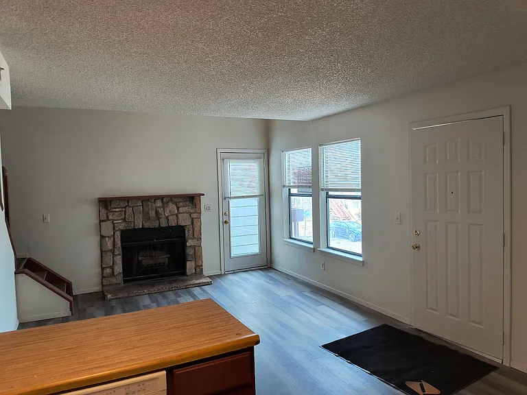 962 S Dearborn Way #11 — Photo 7