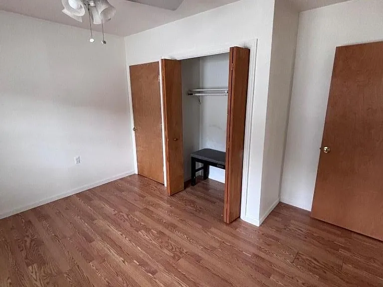 49 Lakeside Blvd #2 — Photo 8