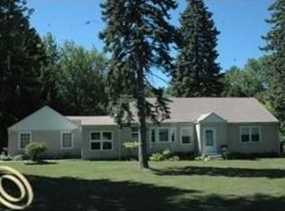 34425 Five Mile Rd, Livonia, MI 48154