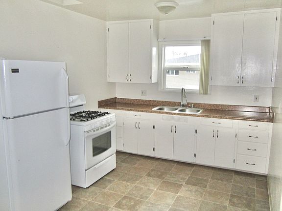 2nd image of 4825-4831 Del Monte Ave #4825