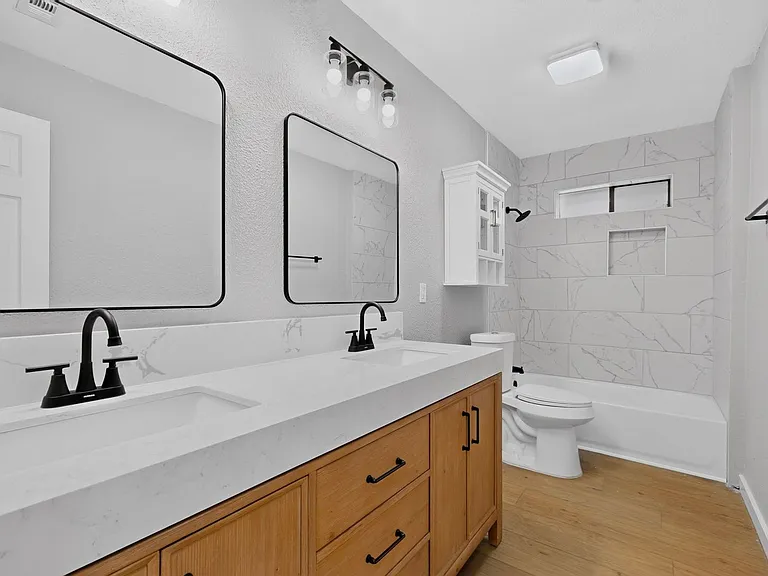 2308 Chamberlain Dr — Photo 29