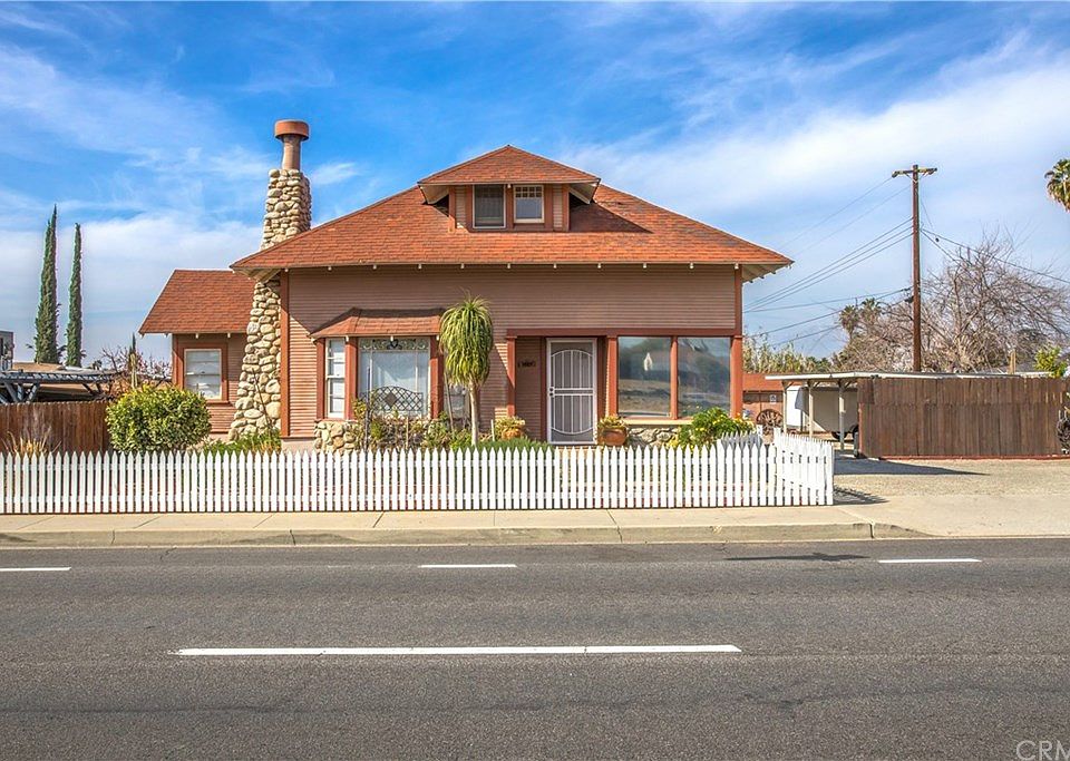 1st image of 7484 Palm Ave