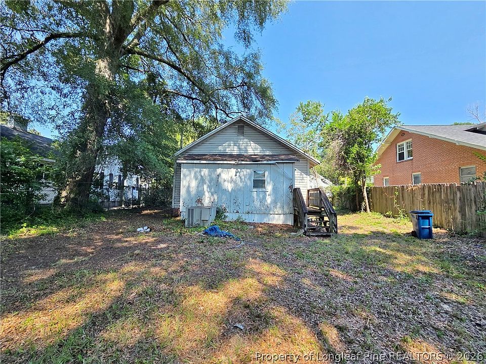 25th image of 1103 Branson St
