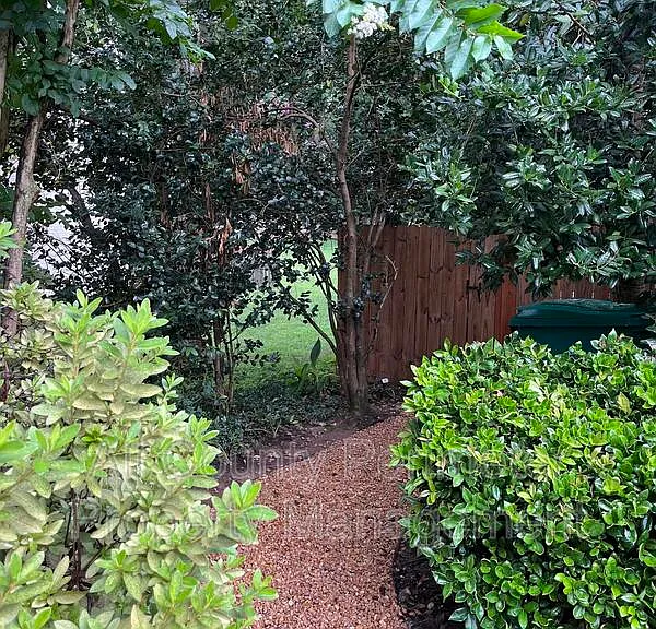 1311 Mile Post Dr — Photo 3