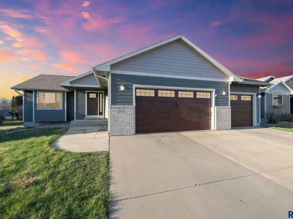 608 Sarah C St, Garretson, SD 57030