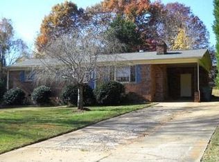 2625 Meadowlark Ln, Gastonia, NC 28056