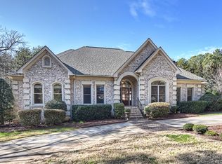 111 Stonewall Beach Ln, Mooresville, NC 28117