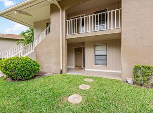 135 Cypress Way E #1, Naples, FL 34110