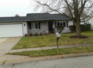 243 Country Wood Dr, Whiteland, IN 46184