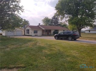 14196 Singer Rd, Defiance, OH 43512