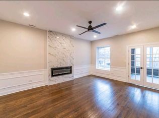 5826 S Michigan Ave #1, Chicago, IL 60637