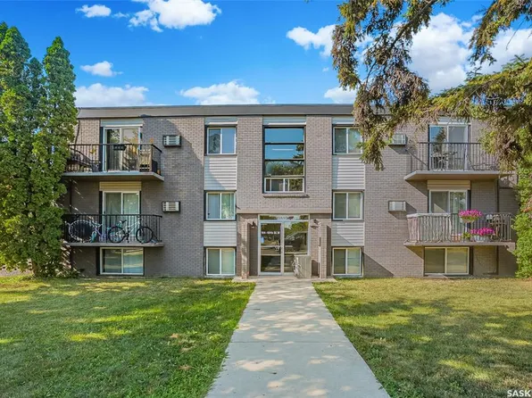 UNIT 8-104 104th STREET W, Saskatoon, SK S7N 1M8