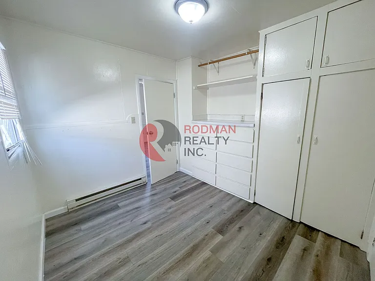 207 NW 7th Ave — Photo 3