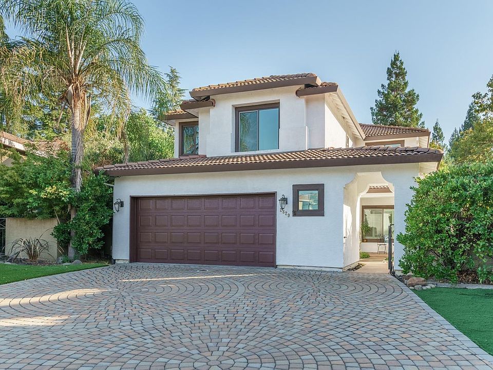 1st image of 2829 Catalina Dr