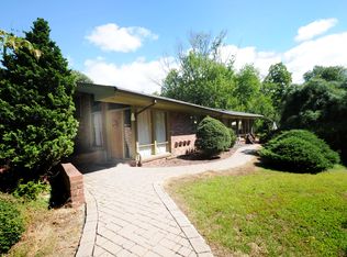 108 Scotland Hill Road, Chestnut Ridge, NY 10977