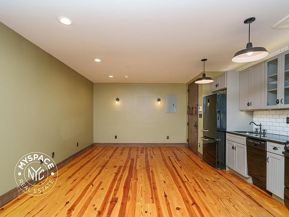 5th image of 45 Newell St APT 5B