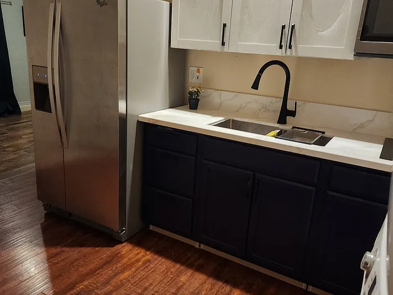 3915 Galiceno Dr #2 — Photo 7