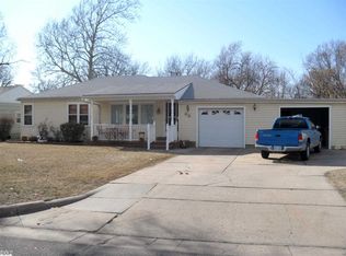 66 Random Rd, Hutchinson, KS 67502