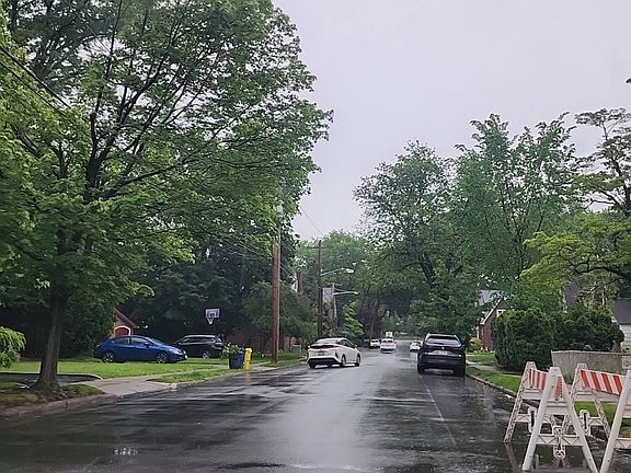 5th image of 873 Ester Ave