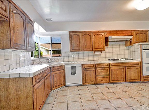 4th image of 9735 Lochinvar Dr