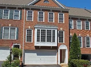 3154 Grovehurst Pl, Alexandria, VA 22310