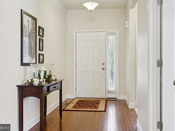 3rd image of 268 Gaston Ln