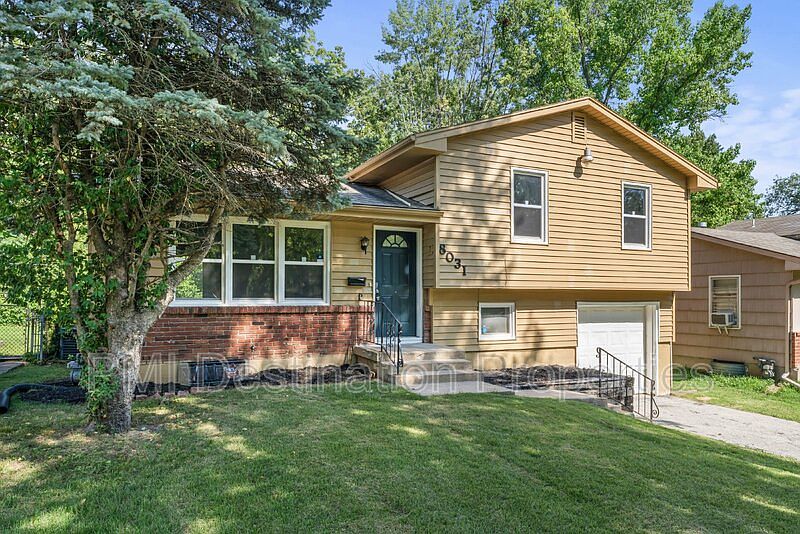 1st image of 8031 Wayne Ave