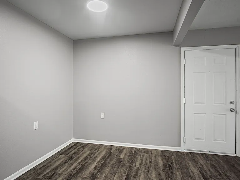 Peachtree Place — Photo 9