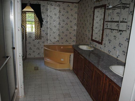 5th image of 1802 Post Oak Dr