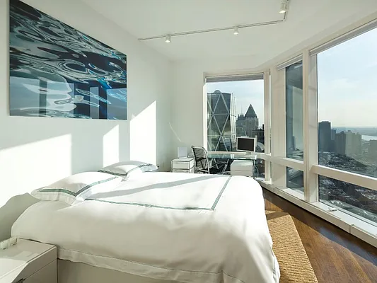 Sold by Sotheby's International Realty | media 5