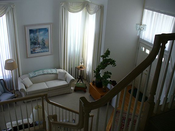 Living Room & entry area